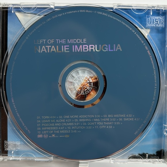 Natalie Imbruglia - Left Of The Middle on CD. 1997 - Picture 4 of 5